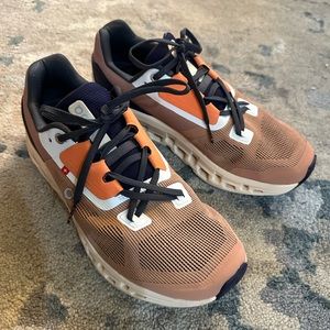 On Cloud Cloudstratus Shoes, size Women’s 9